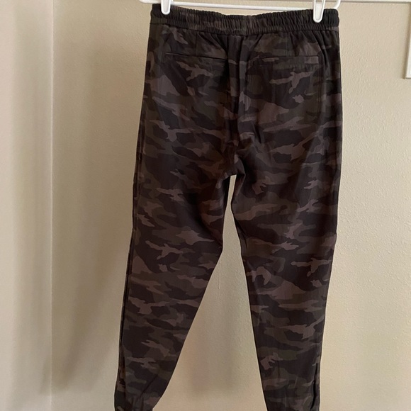 Athleta Farallon Jogger Pant - Picture 6 of 9
